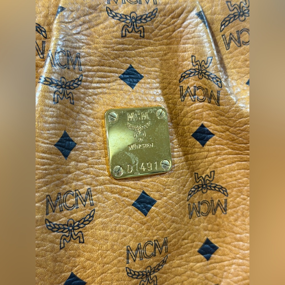 MCM Visetos Cognac Bag - Picture 9 of 11